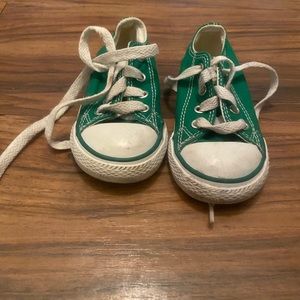 Little boy converse